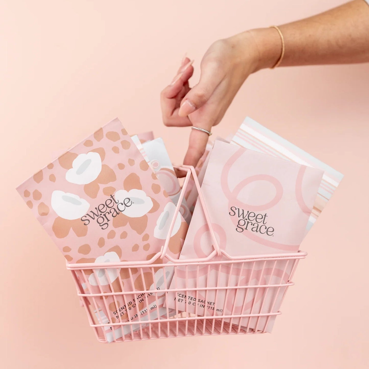 Sweet Grace Modern Swirl Sachet