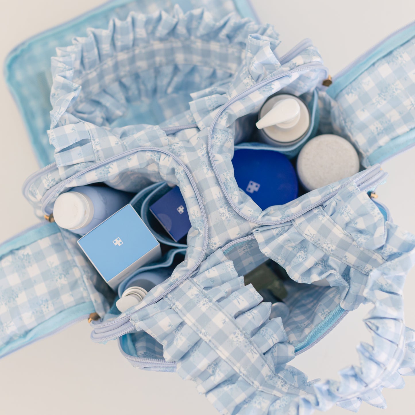 Ruffled Nylon Cutie Caddie