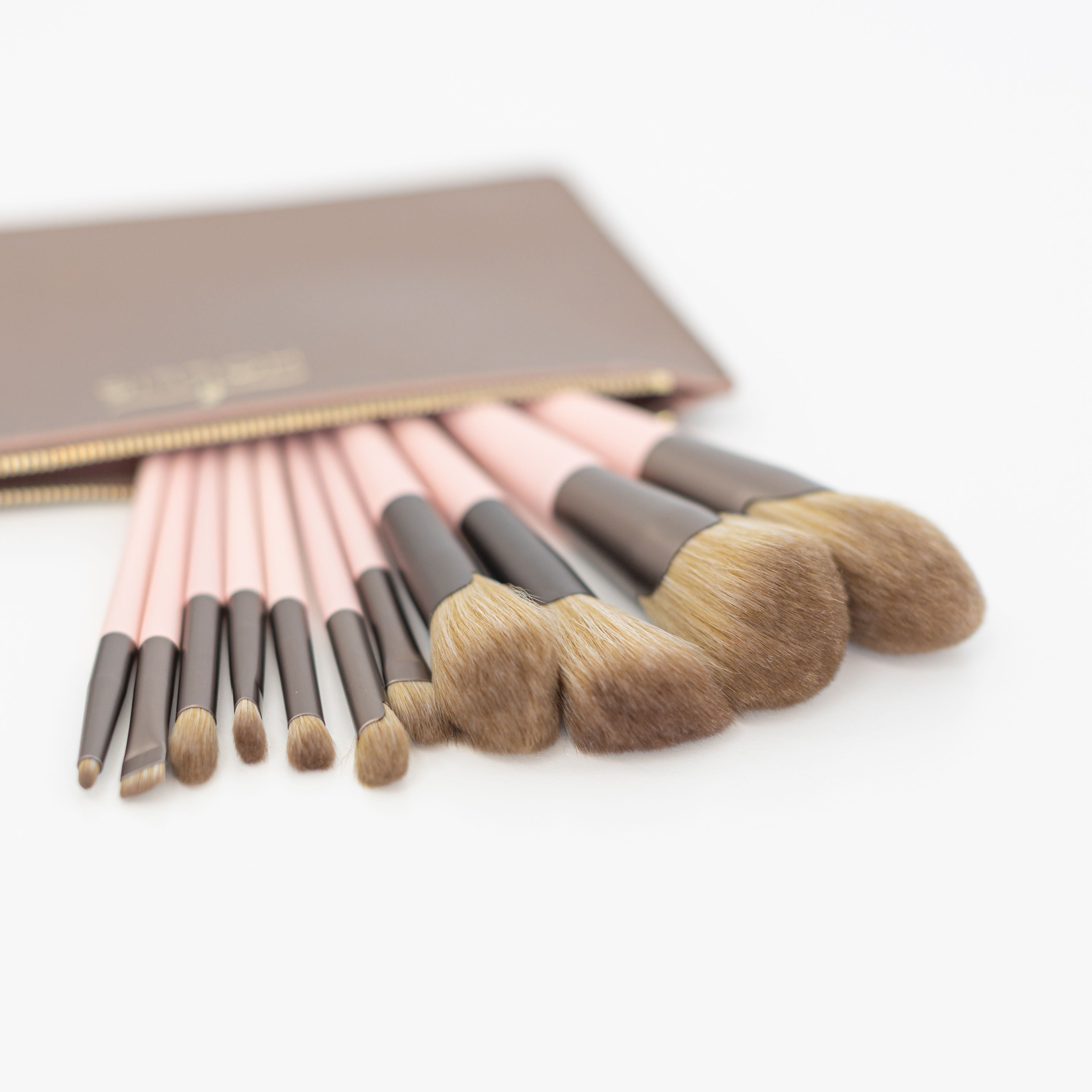 Pouch for 2024 makeup brushes