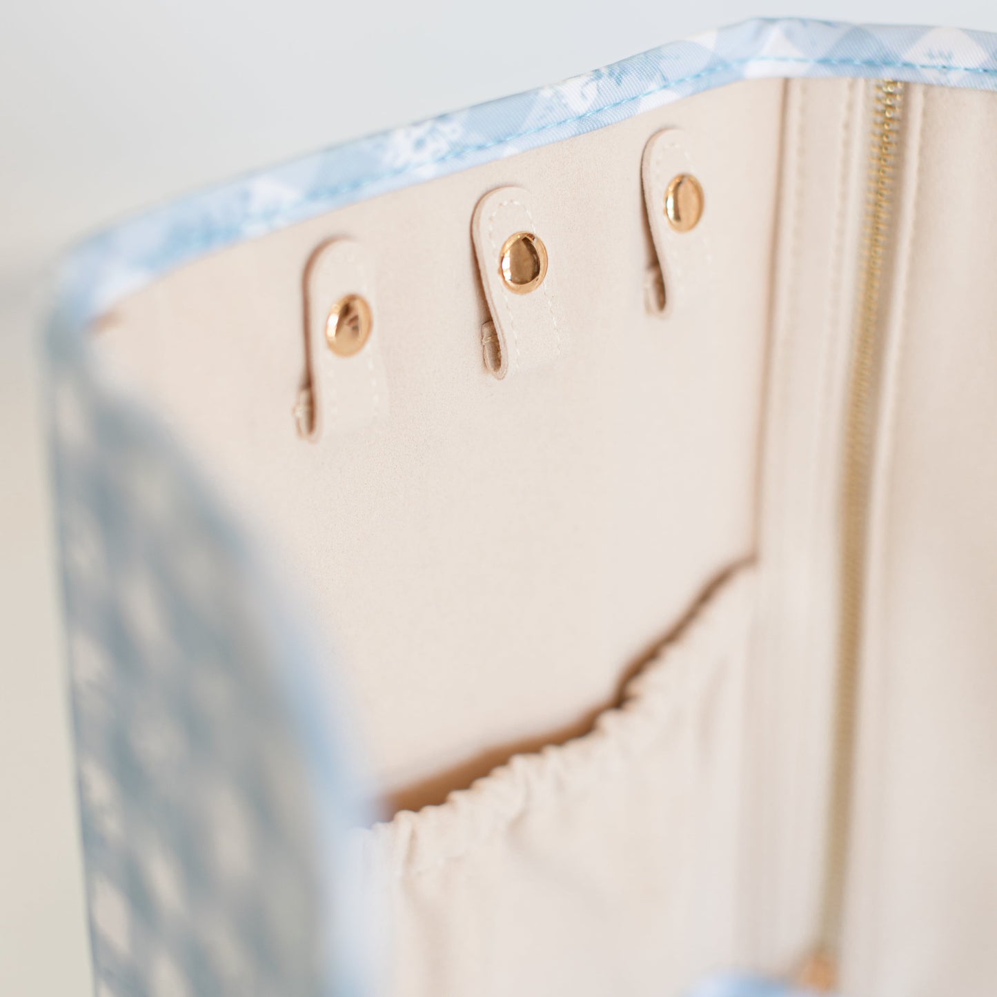 Ruffled Jewelry Fold