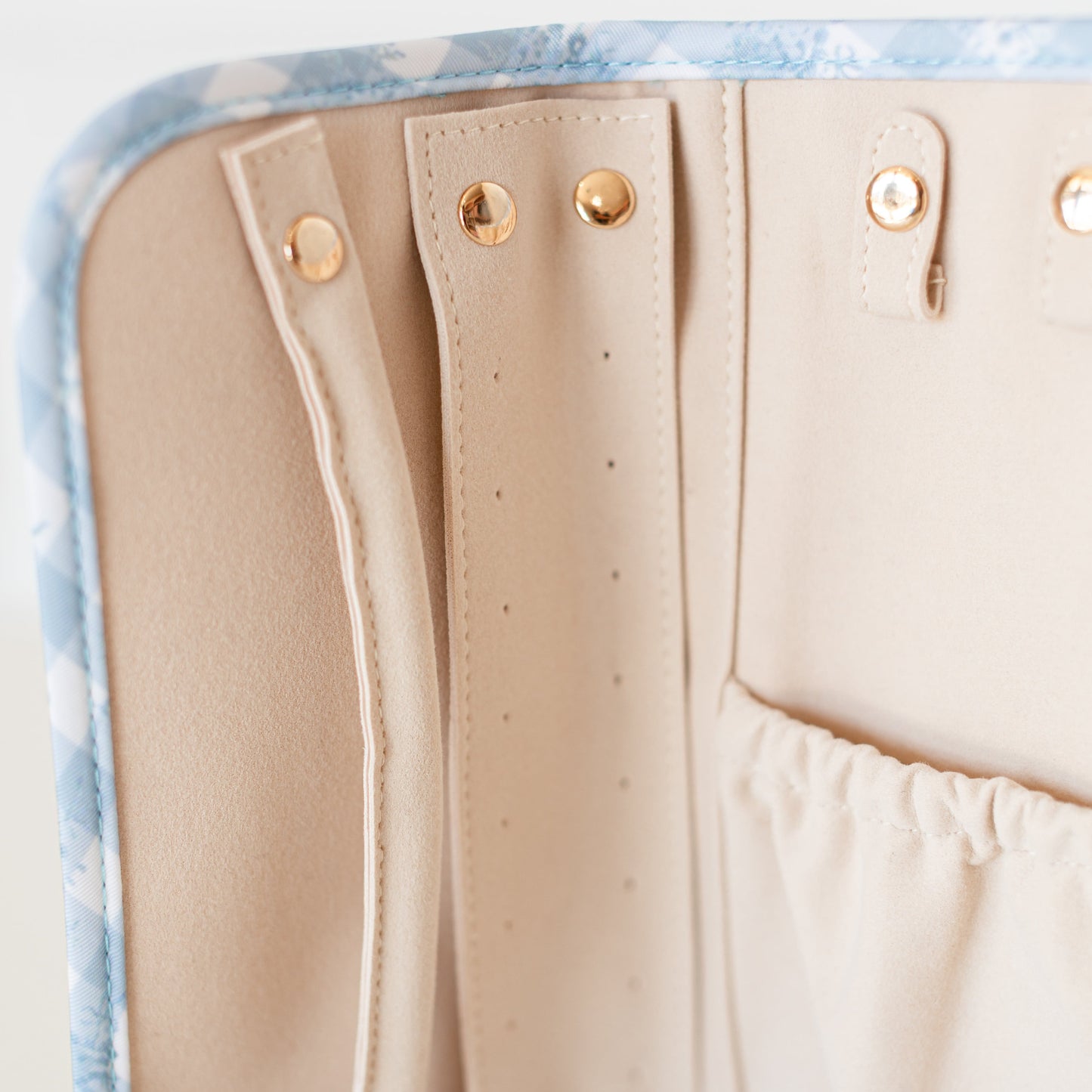 Ruffled Jewelry Fold