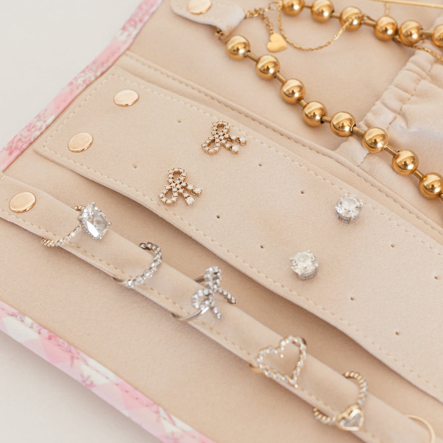 Ruffled Jewelry Fold